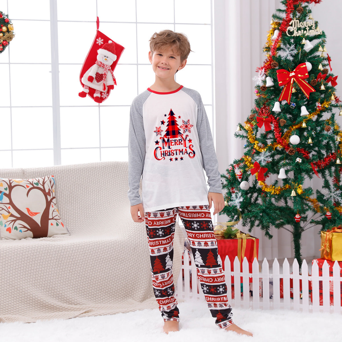 WHITE PLAID CHRISTMAS PYJAMAS